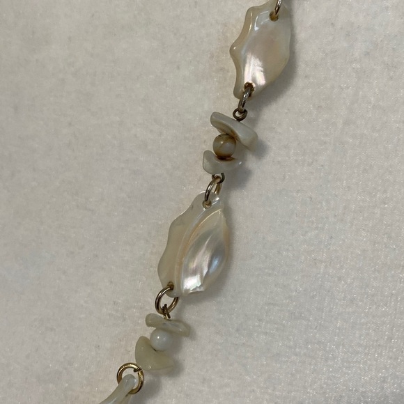 Iridescent Seashell Beach Party Summer Long Necklace Vintage - Picture 16 of 16